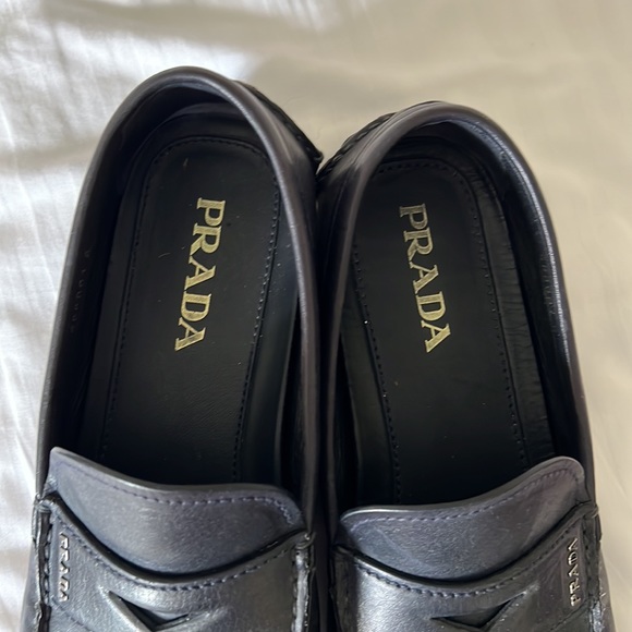 PRADA NAVY RIDERS. IN EXCELLENT CONDITION. WORN HANDFUL OF TIMES. - Picture 9 of 13
